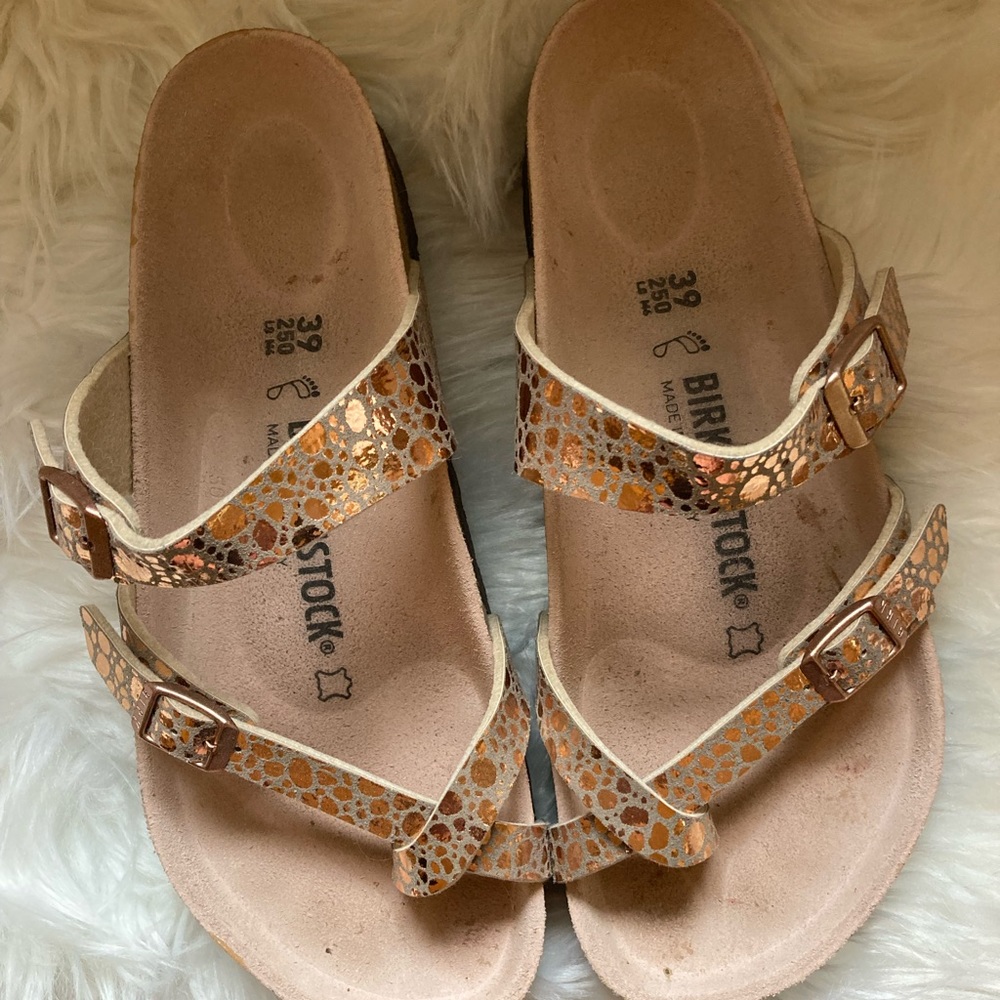 Birkenstock 39. Sparkly gold.